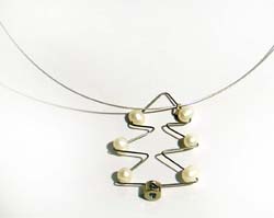 COLLIER FEDERSTAHL UND SUESSWASSERPERLE WEIHNACHTSBAUM
